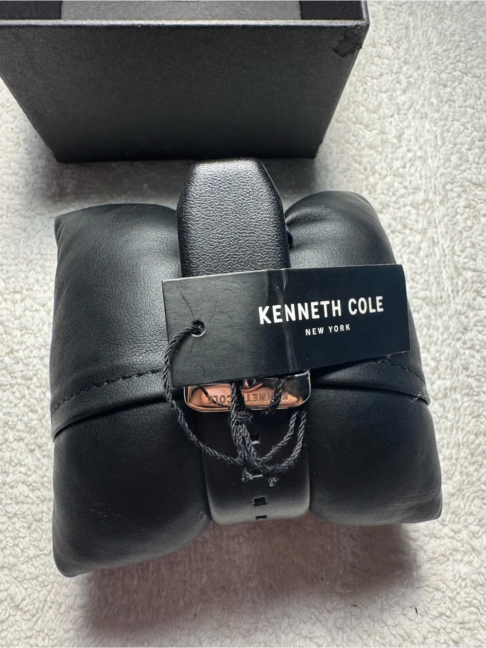 Kenneth Cole kenneth cole